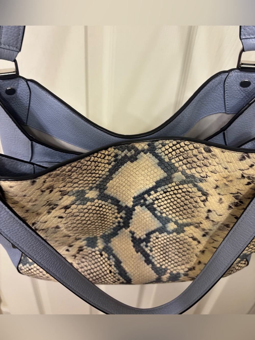 Kate spade Leila medium snake-embossed triple compartment shoulder bag - Picture 8 of 13